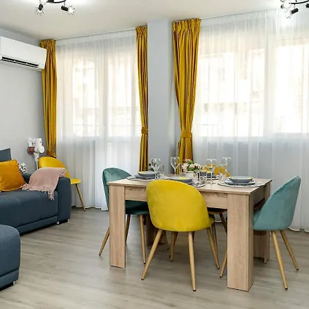 דירה Stylish 2br With Underground Parking, By Flat Manаger *