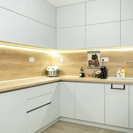 Stylish 2br With Underground Parking, By Flat Manаger וארנה