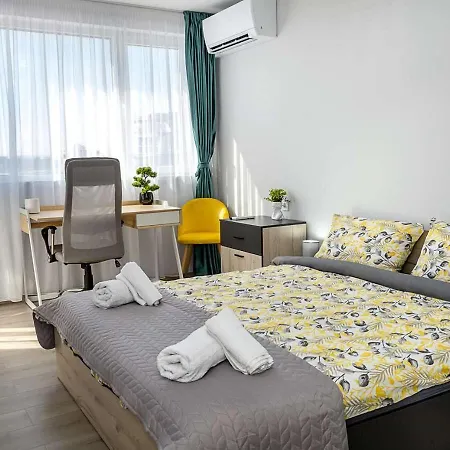 דירה Stylish 2br With Underground Parking, By Flat Manаger *