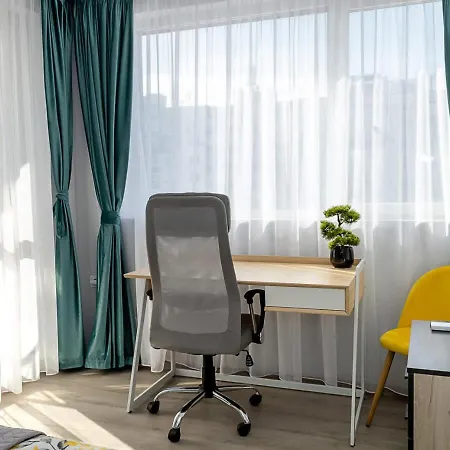 Stylish 2br With Underground Parking, By Flat Manаger