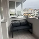 Stylish 2br With Underground Parking, By Flat Manаger * Warna