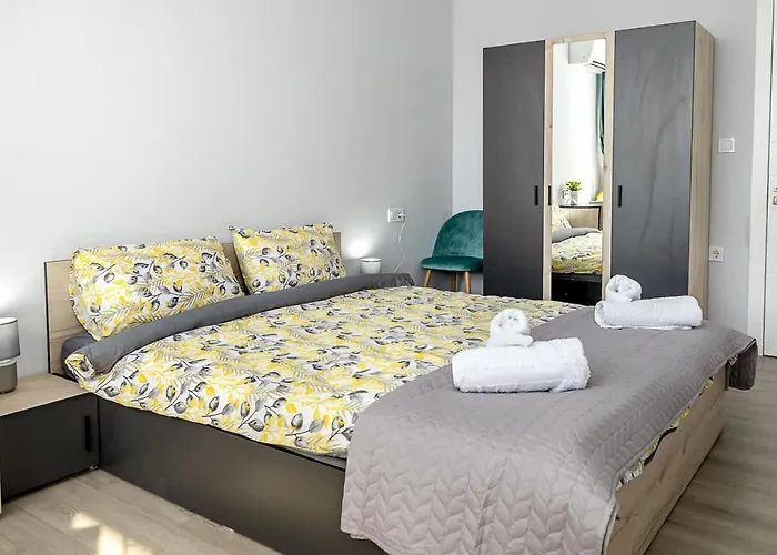 Stylish 2br With Underground Parking, By Flat Manаger Апартаменты *